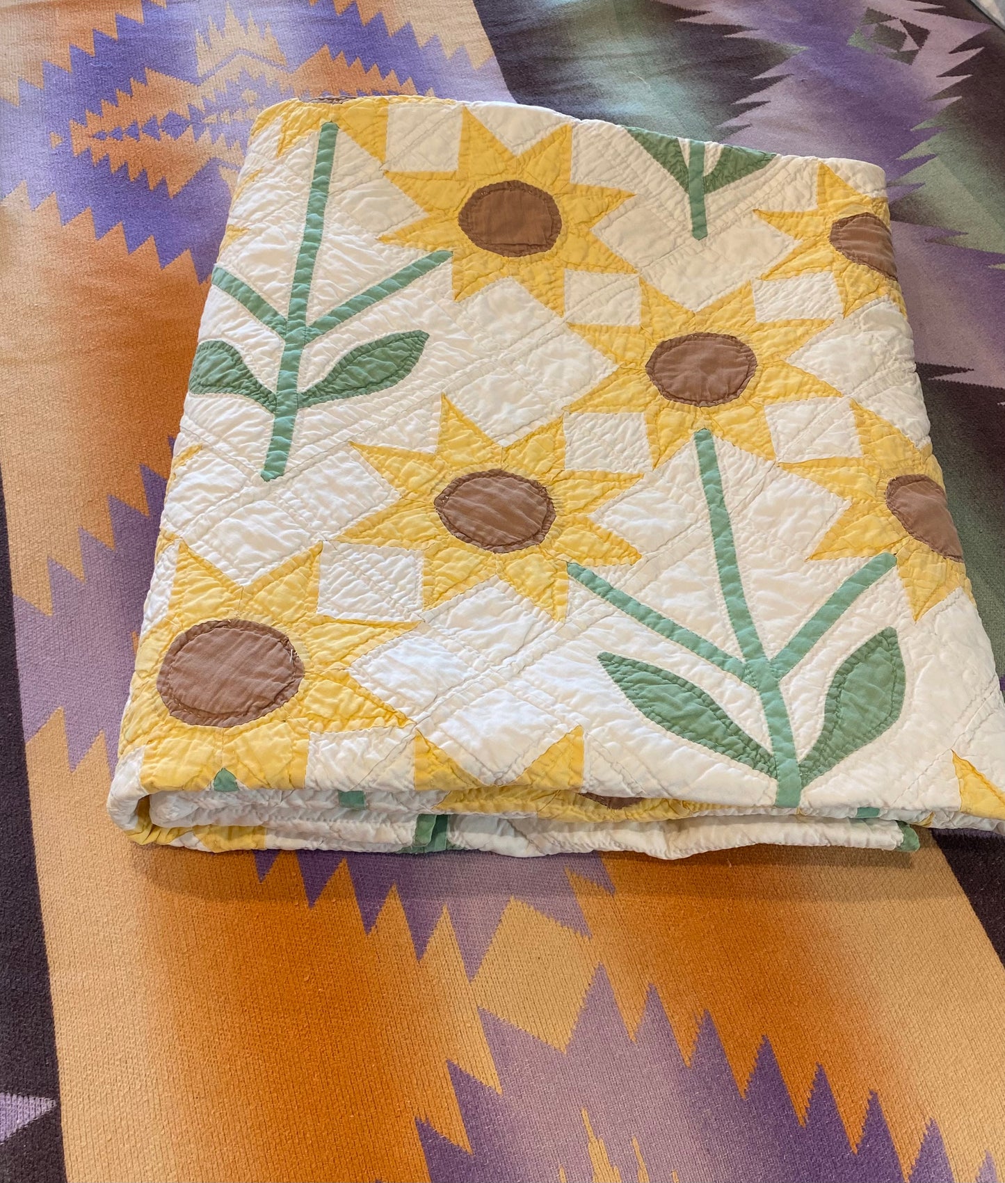 Triple Sunflowers Quilt