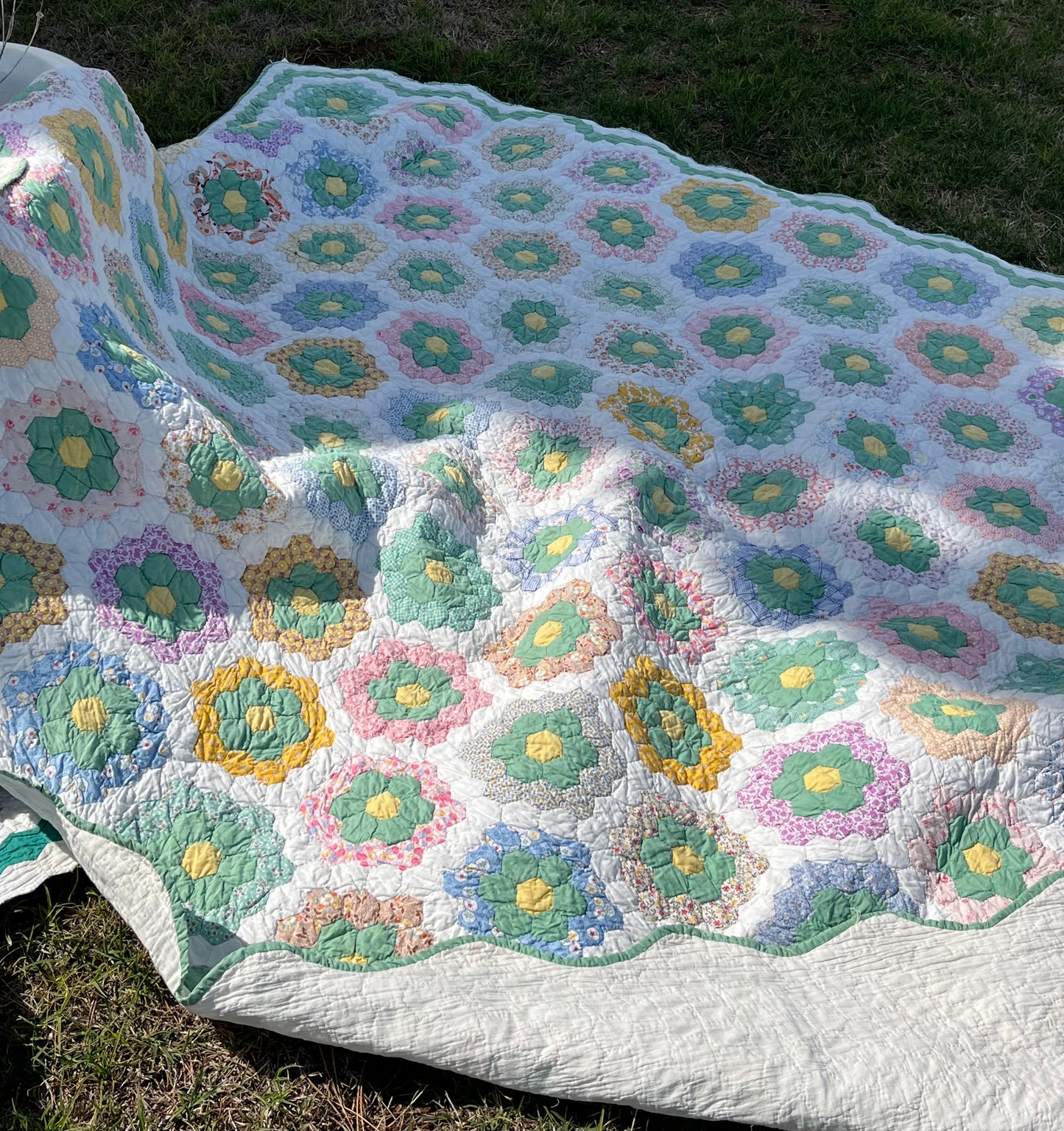 Flower Garden Quilt with Green Hexie Border