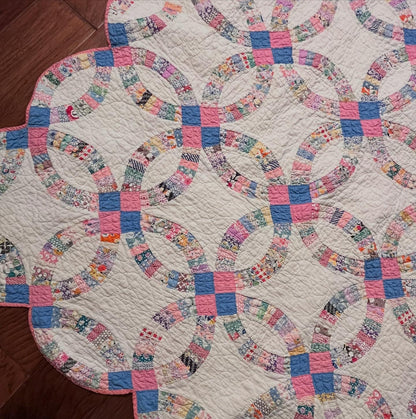 Small Pieced Double Wedding Ring Quilt