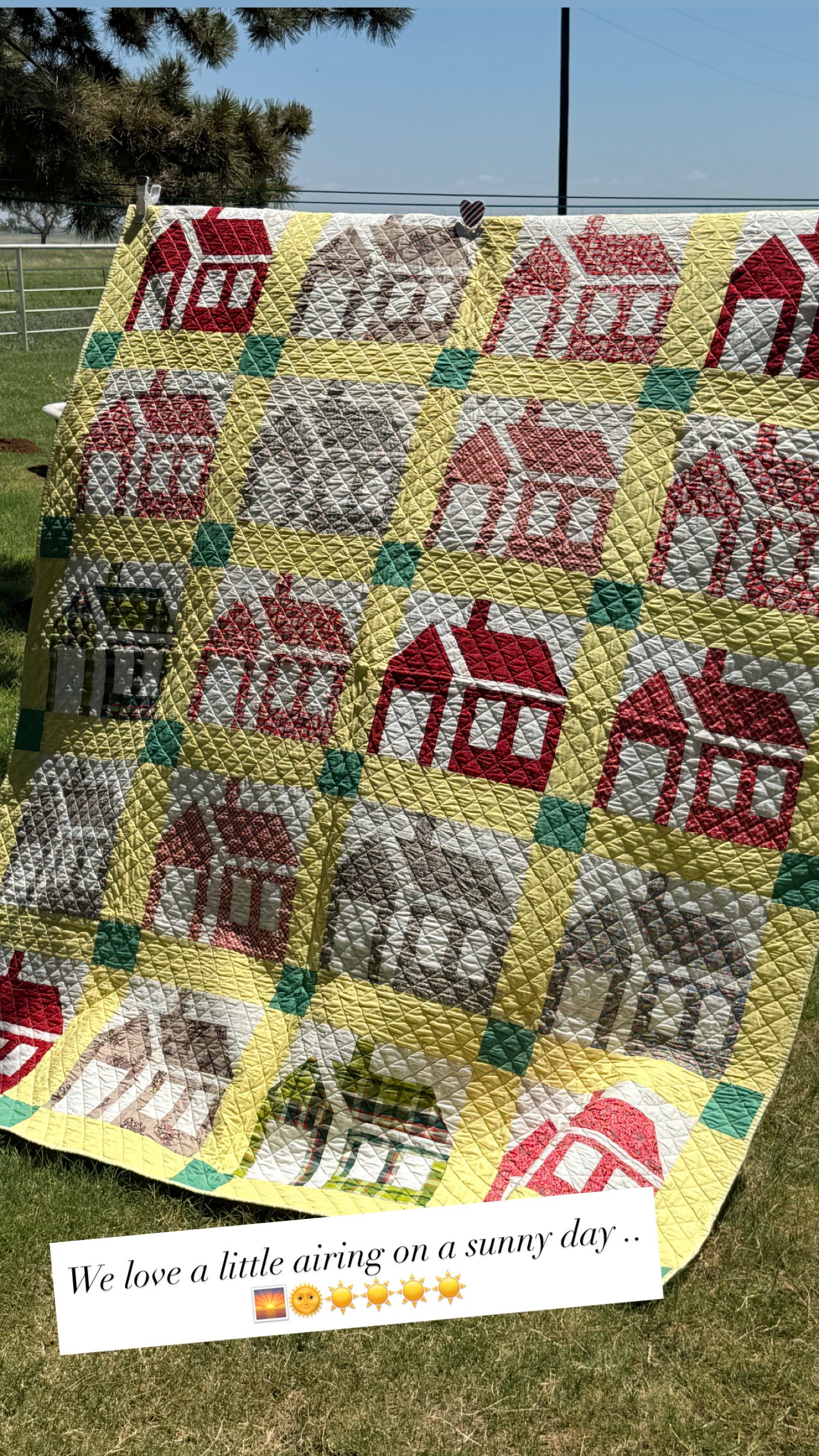 Outstanding 1950’s Schoolhouse Quilt