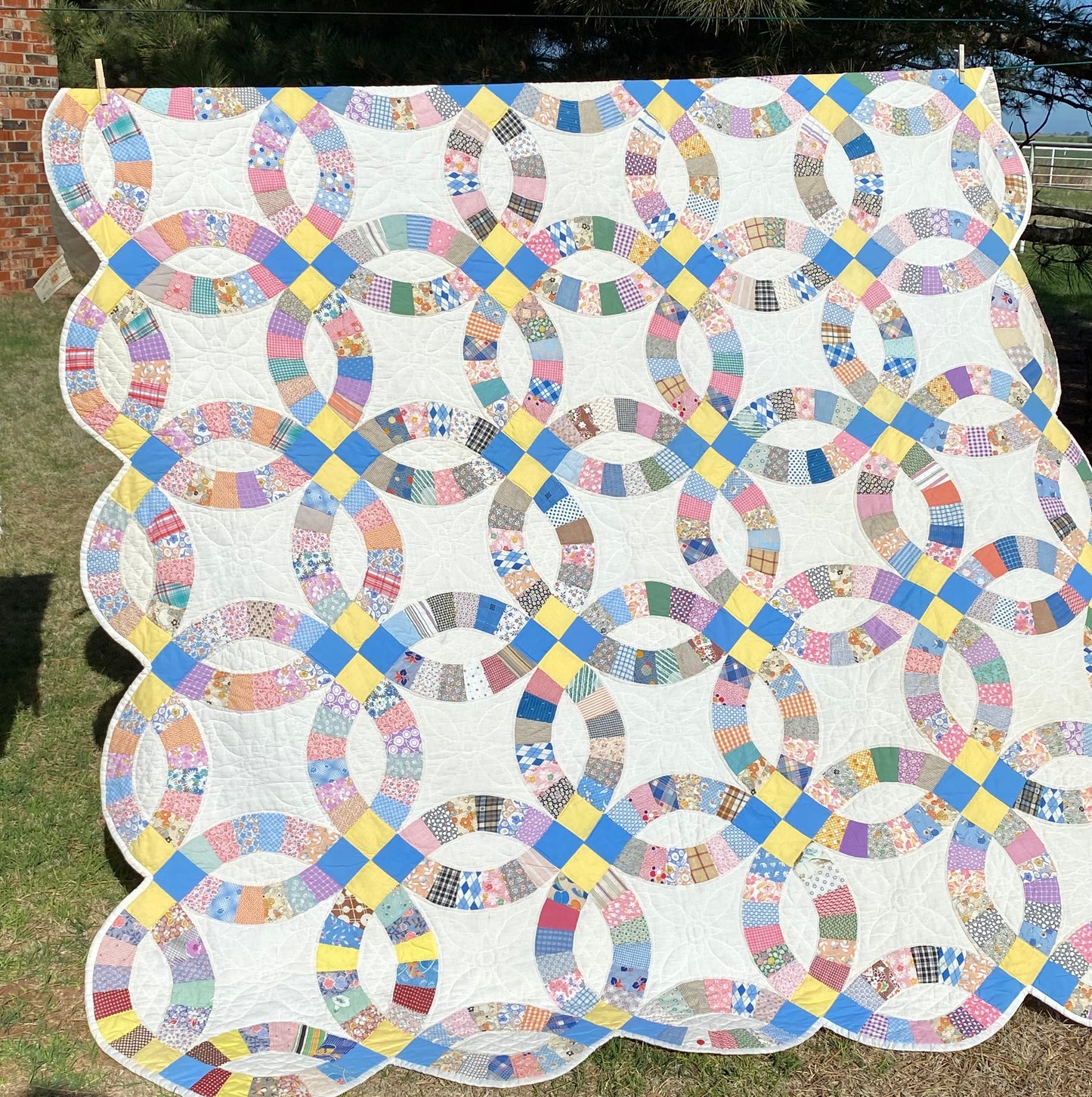 Vintage Double Wedding Ring Quilt