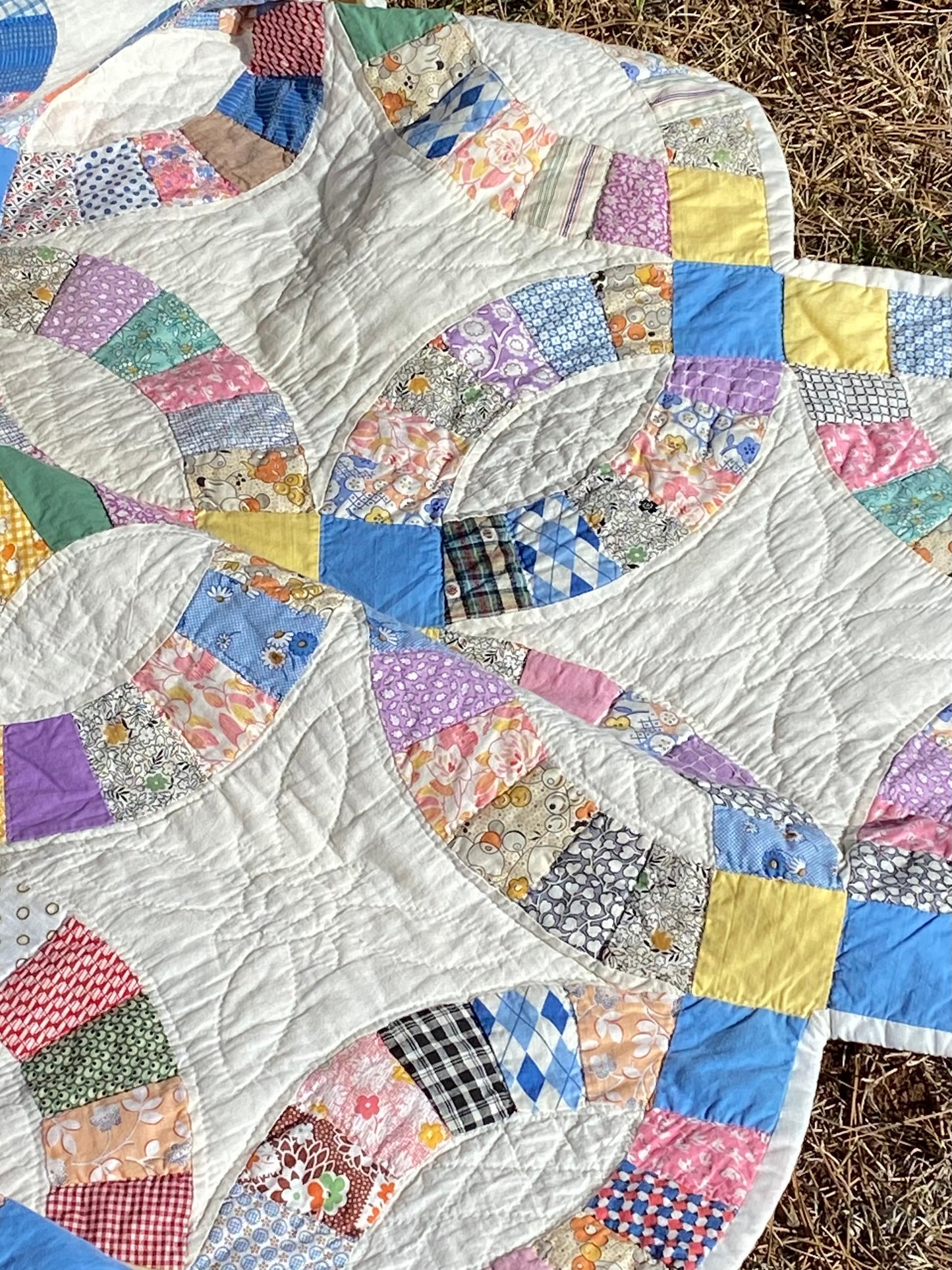 Vintage Double Wedding Ring Quilt