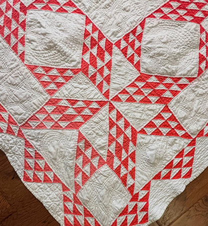 Star of Triangles Quilt with Border