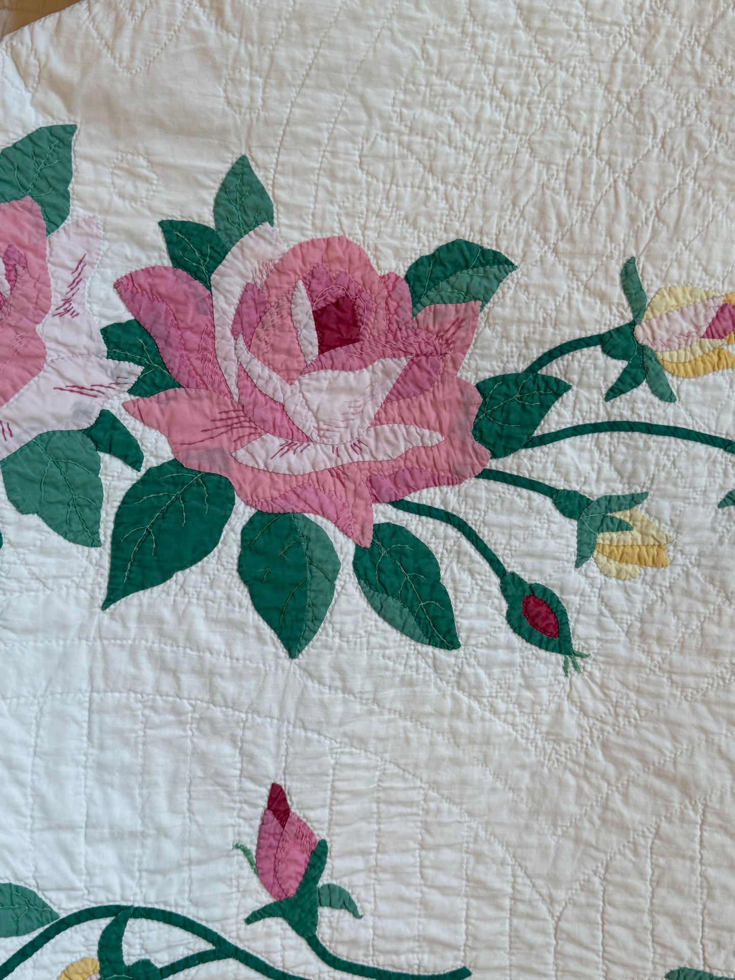 The Graceful Rose Applique Quilt