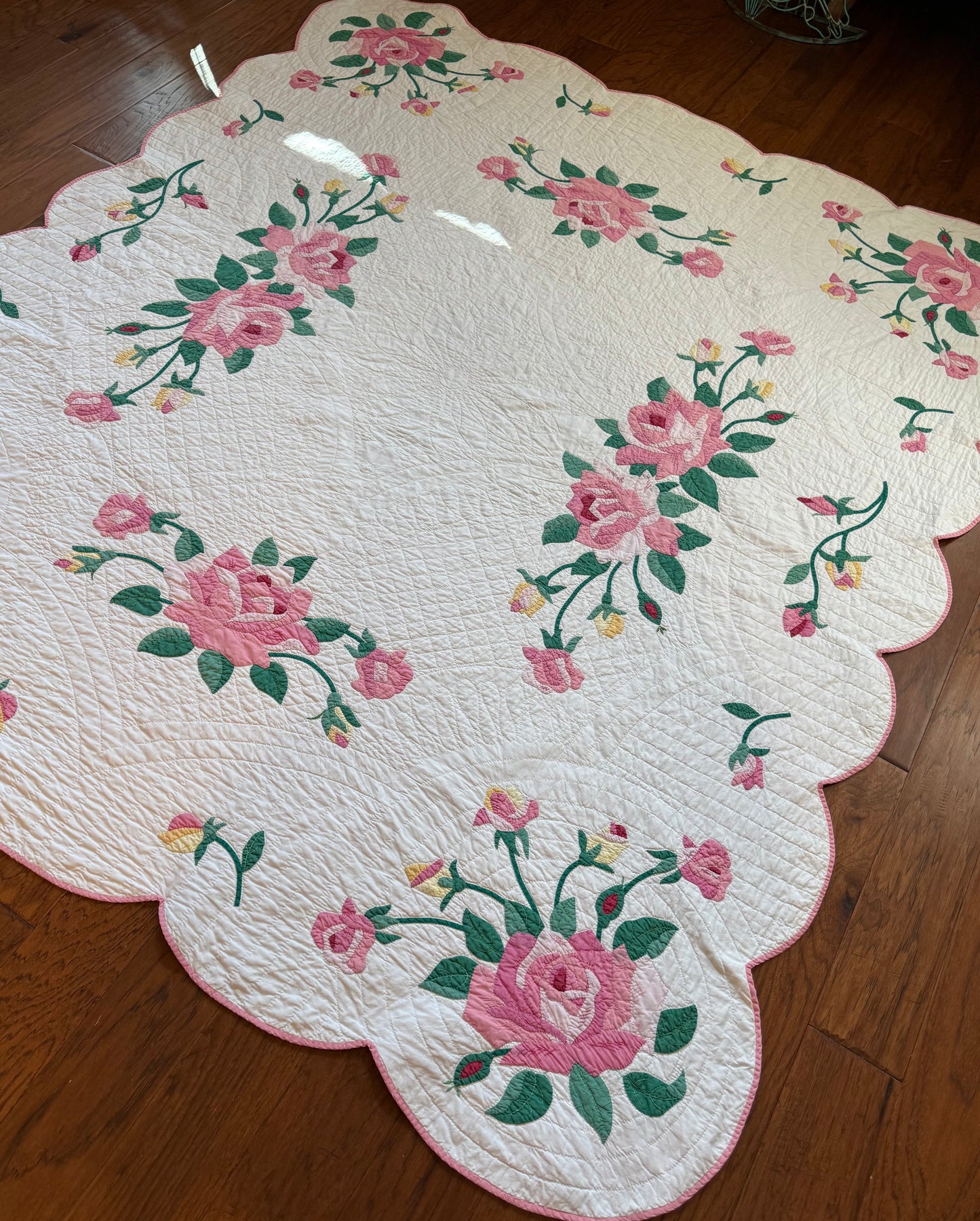 The Graceful Rose Applique Quilt
