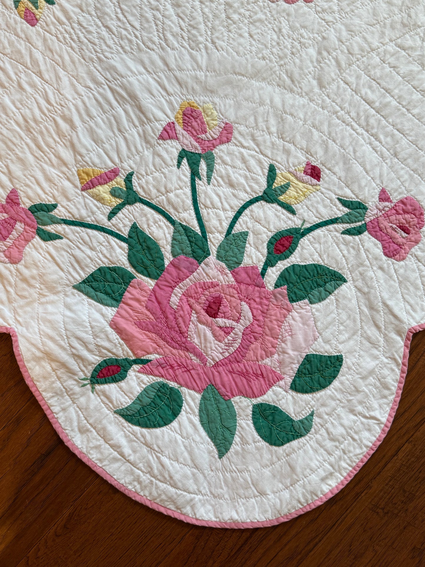The Graceful Rose Applique Quilt