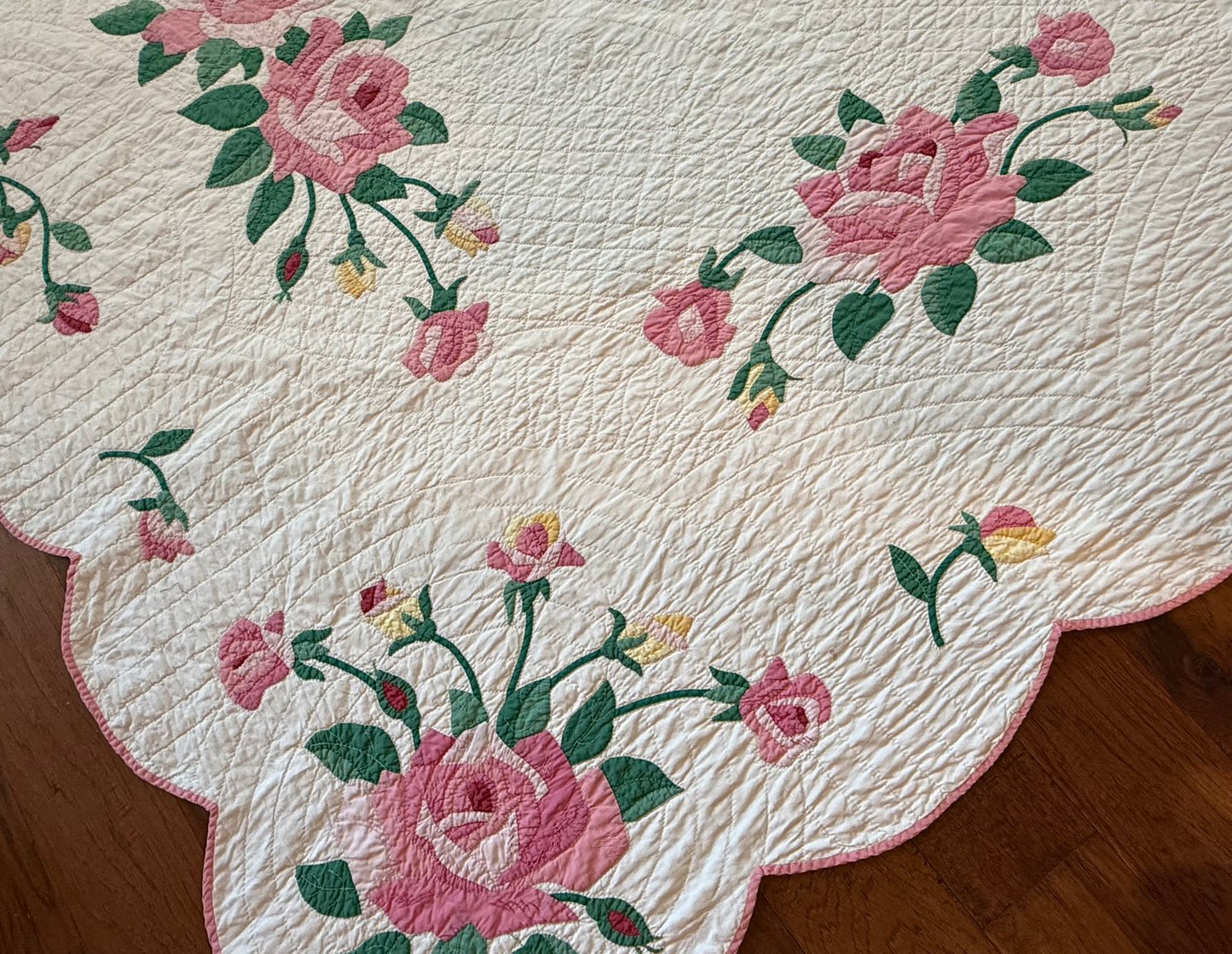 The Graceful Rose Applique Quilt