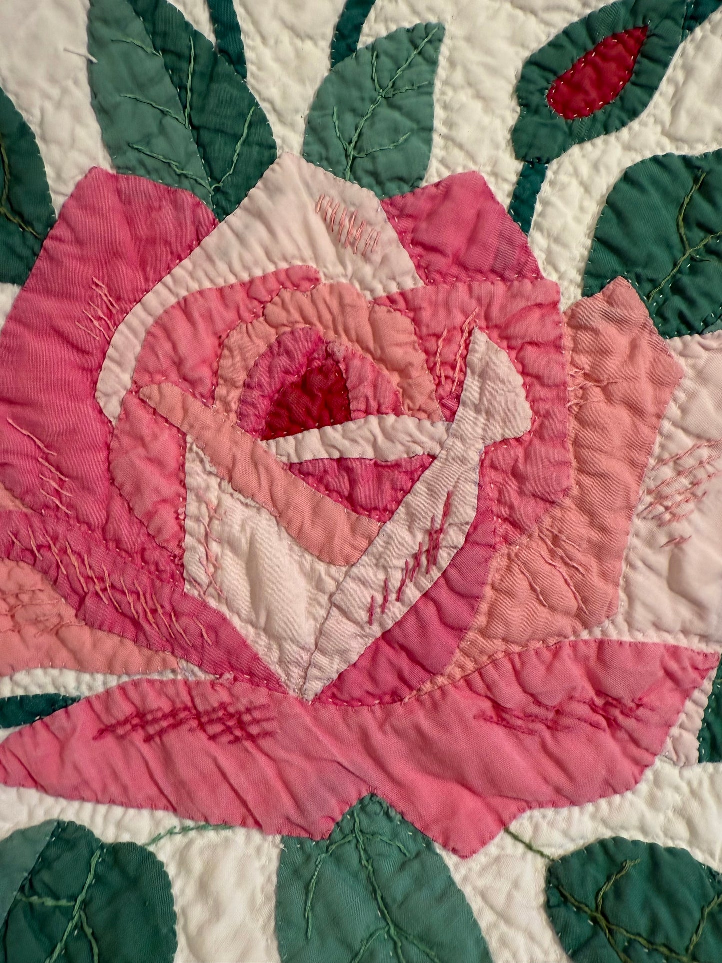 The Graceful Rose Applique Quilt