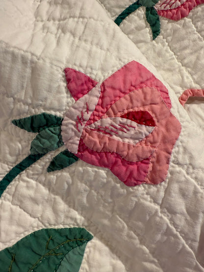 The Graceful Rose Applique Quilt