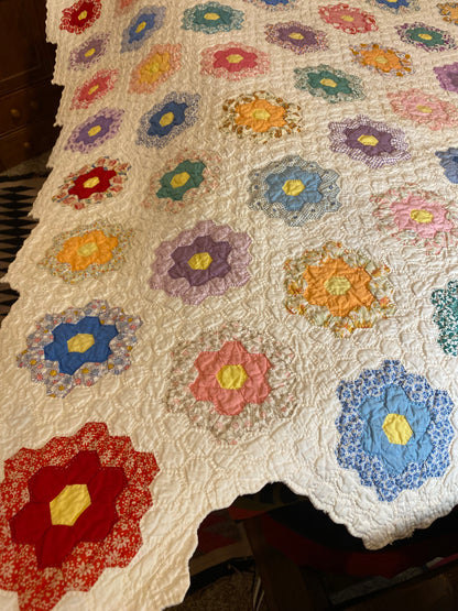 Small Scale Flower Garden Quilt