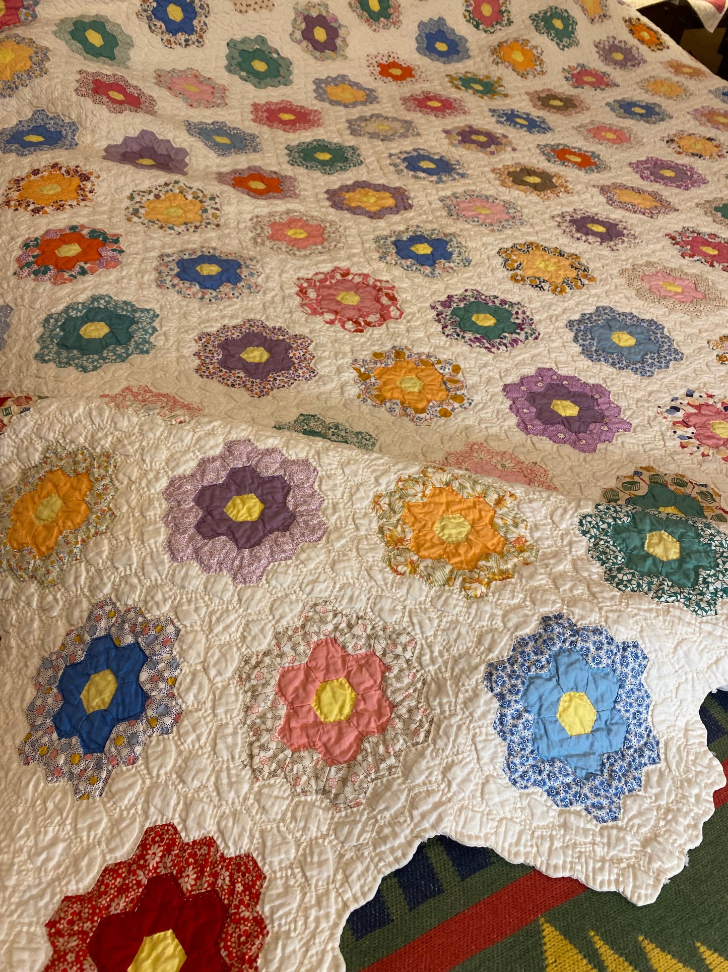 Small Scale Flower Garden Quilt