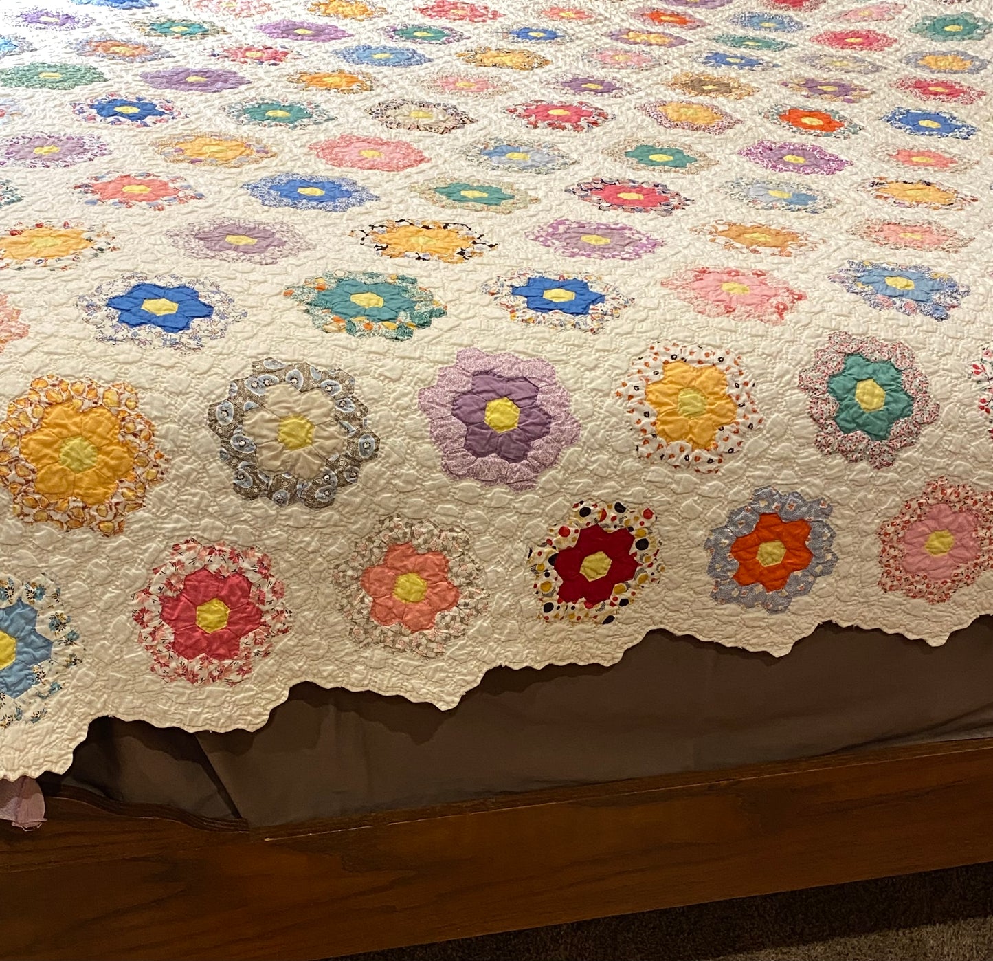 Small Scale Flower Garden Quilt