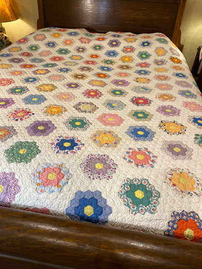 Small Scale Flower Garden Quilt