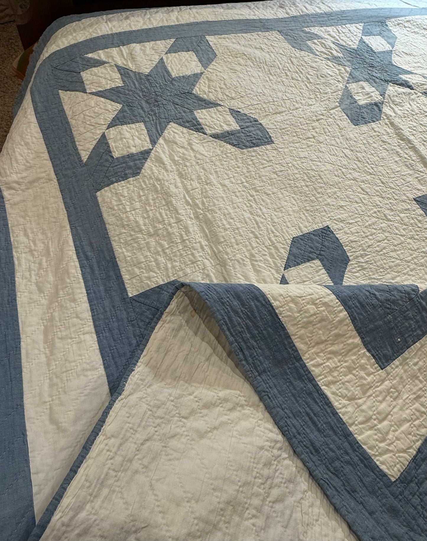 Blue and White Ohio Shooting Stars Quilt