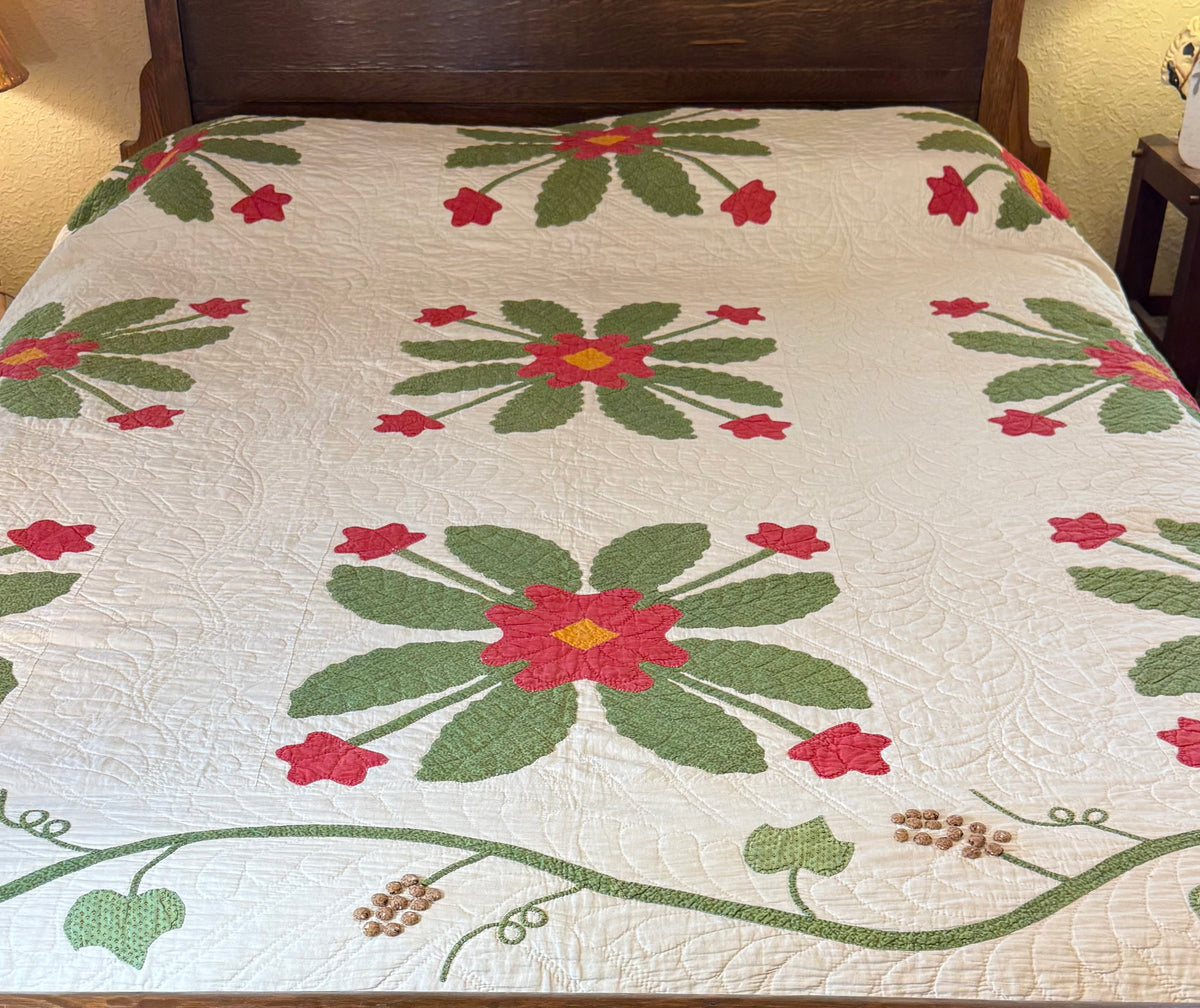 Virginia Rose Appliqué Quilt
