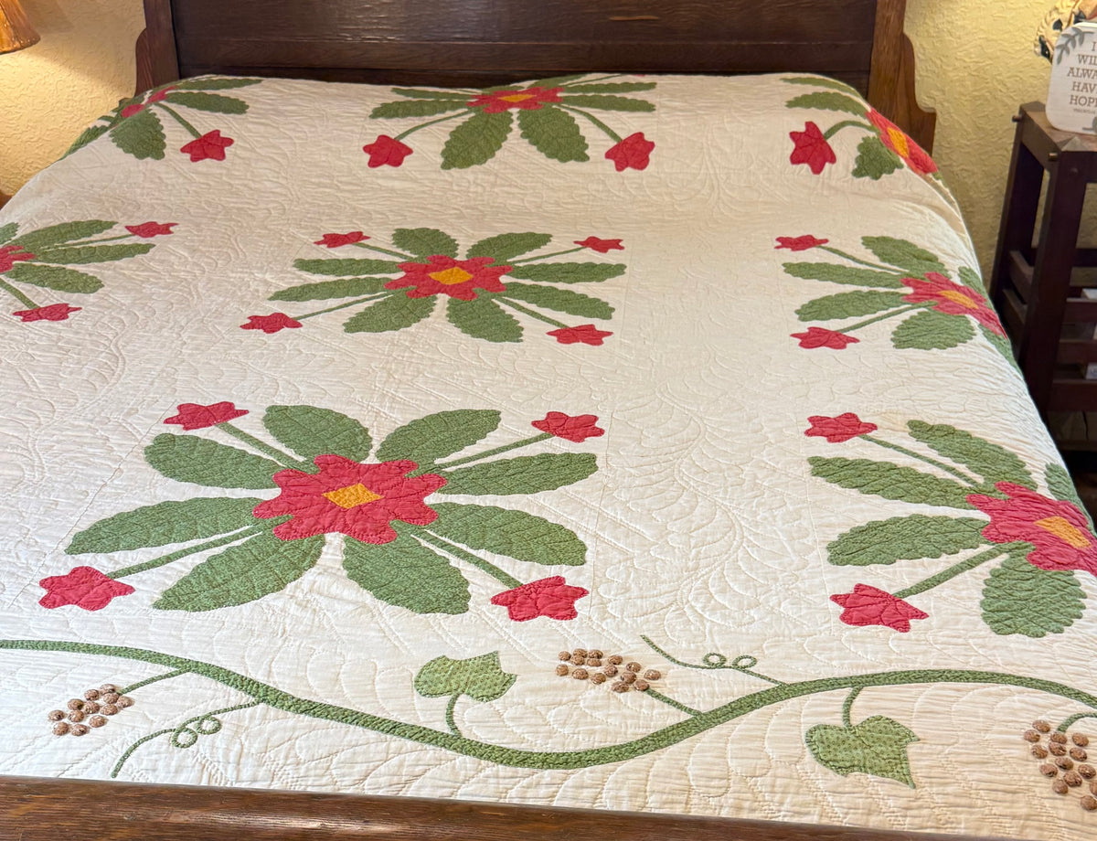 Virginia Rose Appliqué Quilt