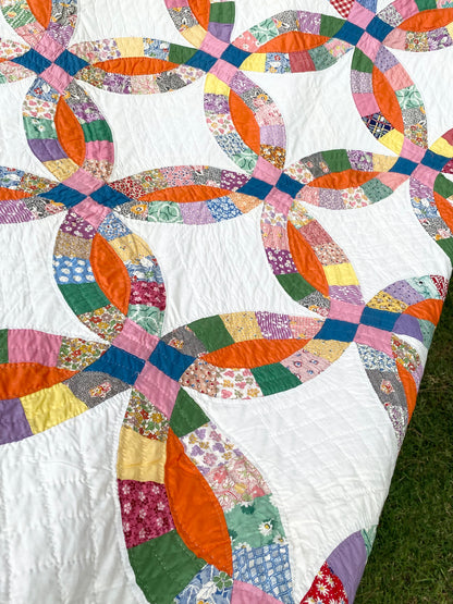 Double Wedding Ring Quilt