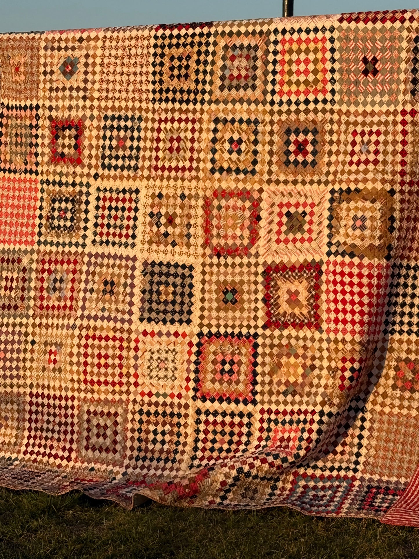 Amazing 9040 plus Blocks, One Patch 3/4 Inch Blocks Patchwork Quilt