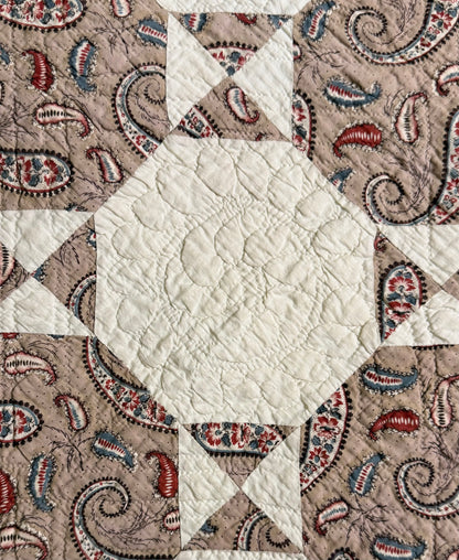 A Standout Chintz Octagons Quilt with Border