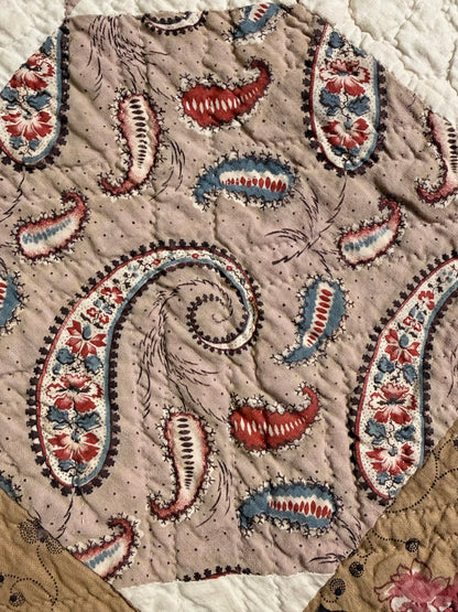A Standout Chintz Octagons Quilt with Border