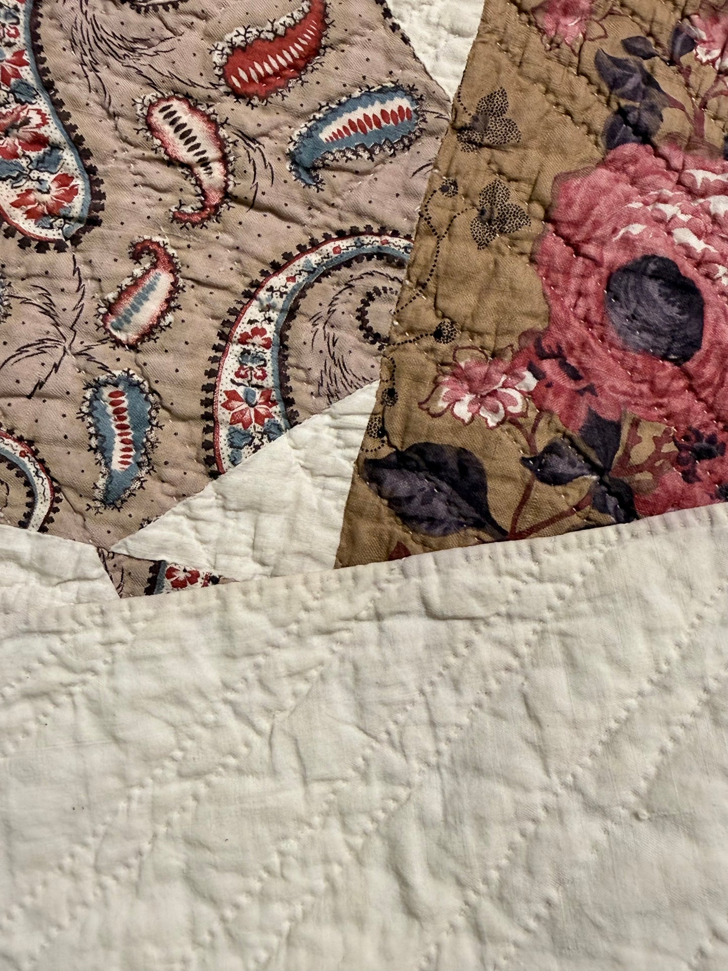 A Standout Chintz Octagons Quilt with Border