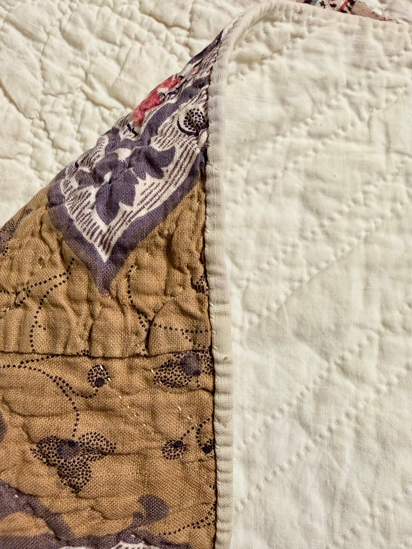 A Standout Chintz Octagons Quilt with Border