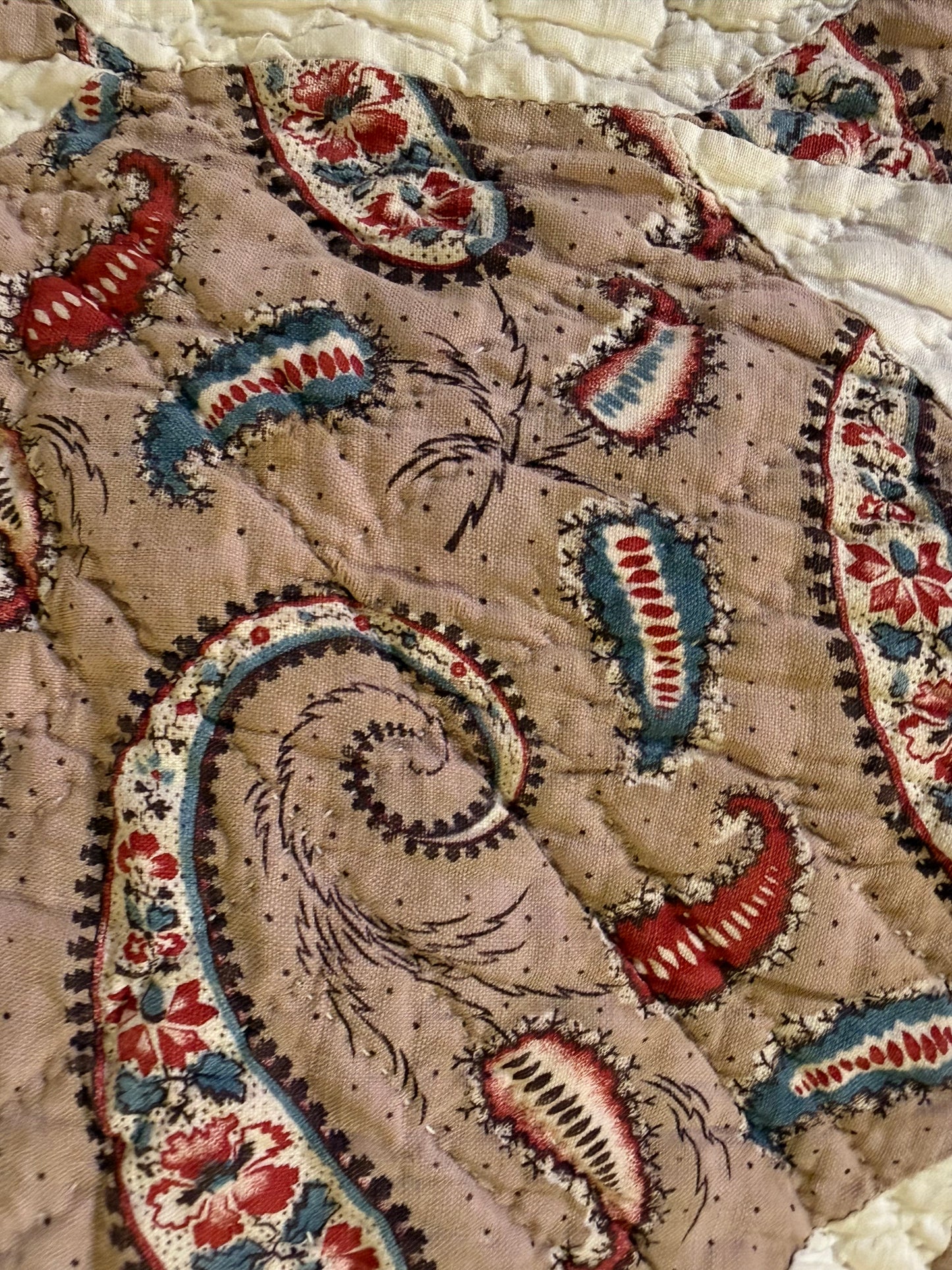 A Standout Chintz Octagons Quilt with Border