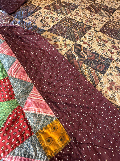 Early Old Mill Path Crib Quilt With Sawtooth  Border/Chintz Backing
