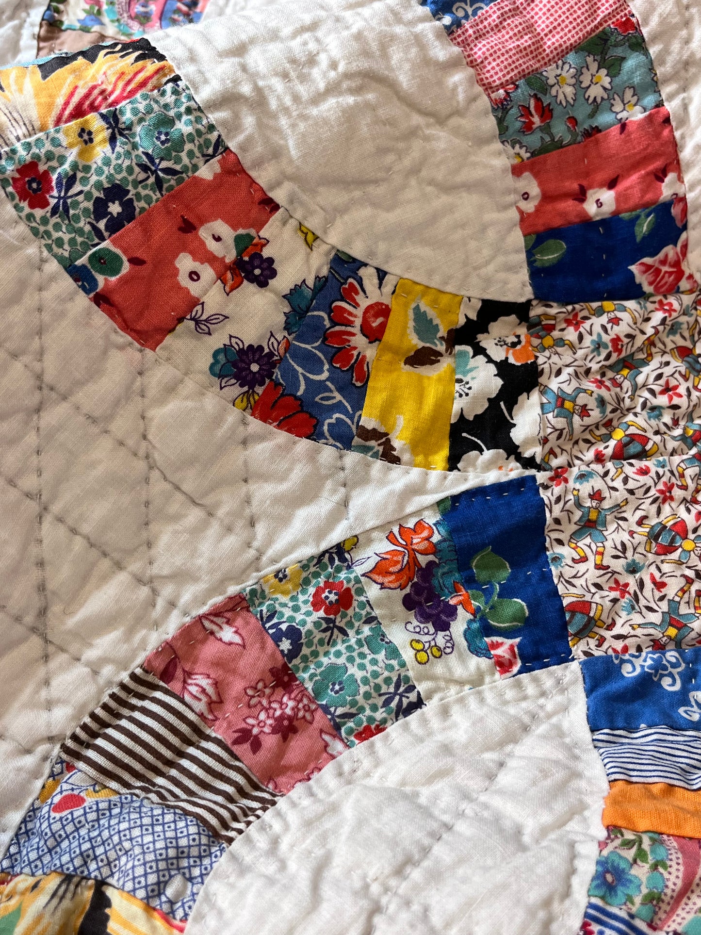 Scrappy Double Wedding Ring Quilt