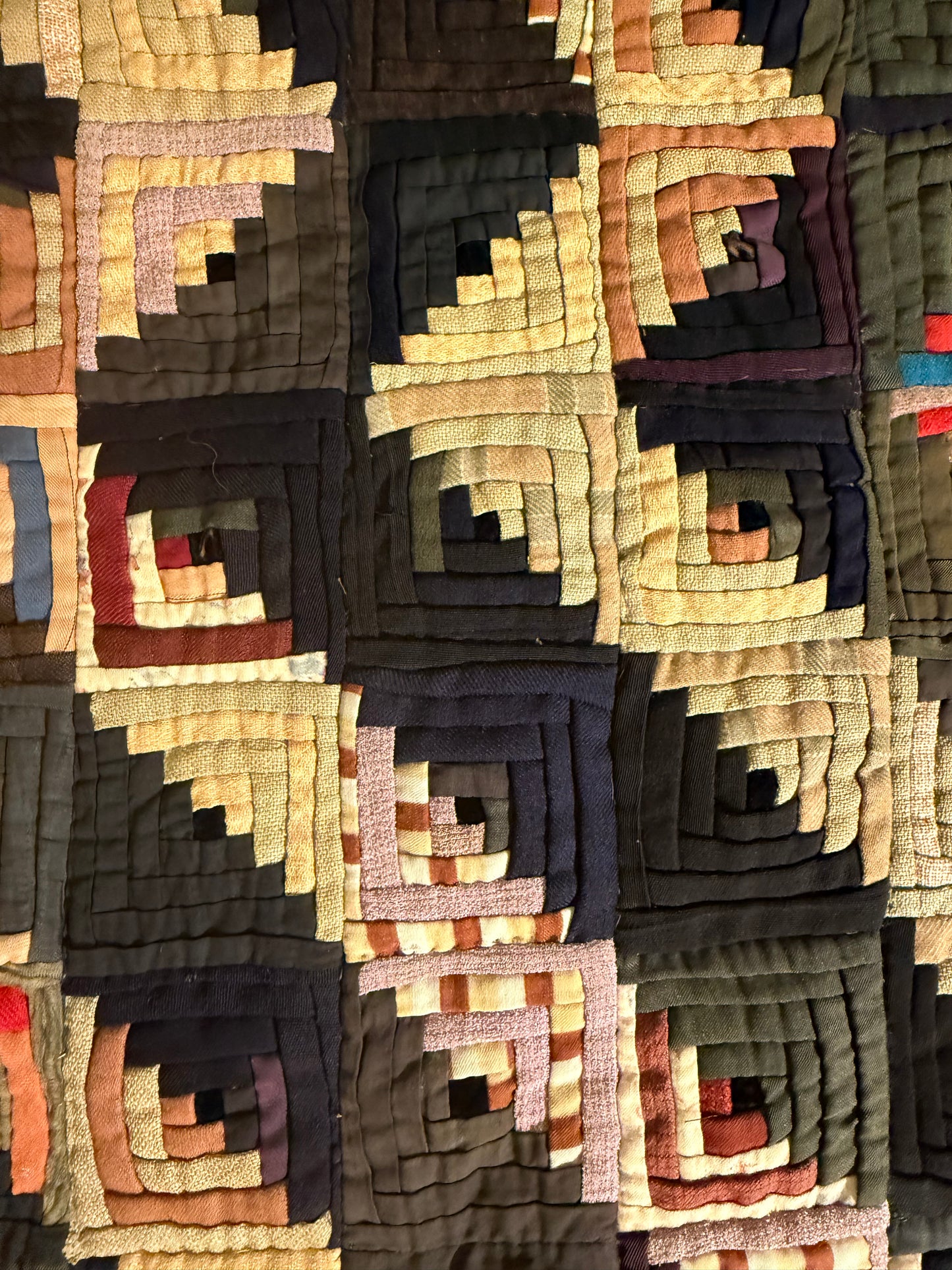 Outstanding Miniature Scale Unique Pattern Log Cabin Quilt