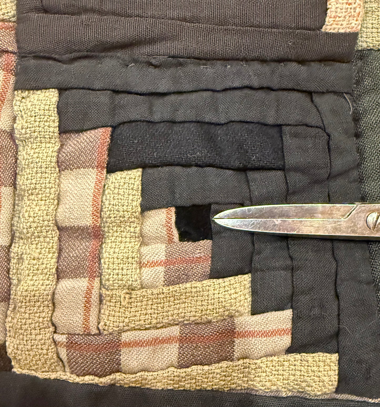 Outstanding Miniature Scale Unique Pattern Log Cabin Quilt
