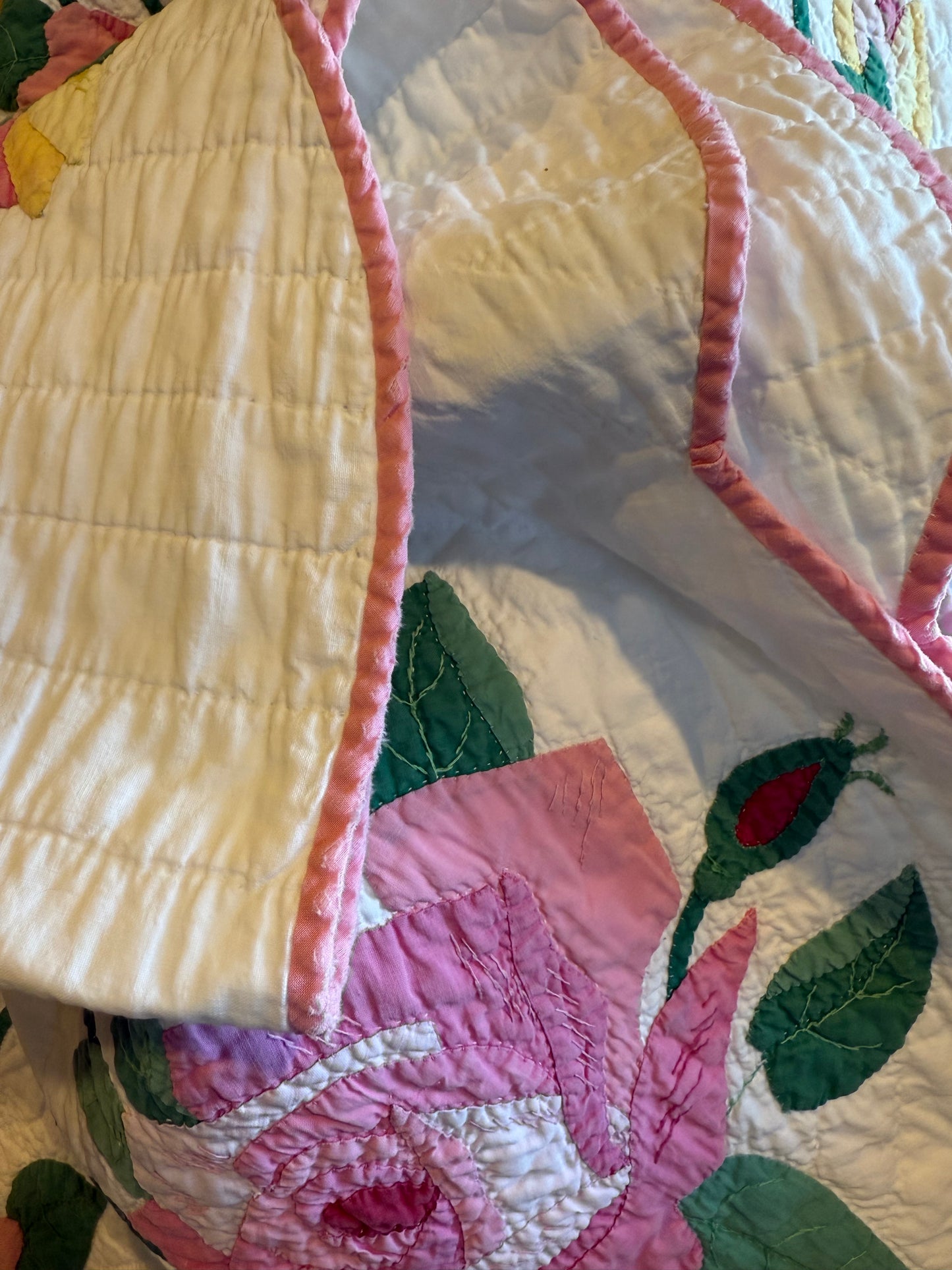 The Graceful Rose Applique Quilt