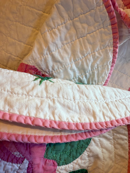 The Graceful Rose Applique Quilt