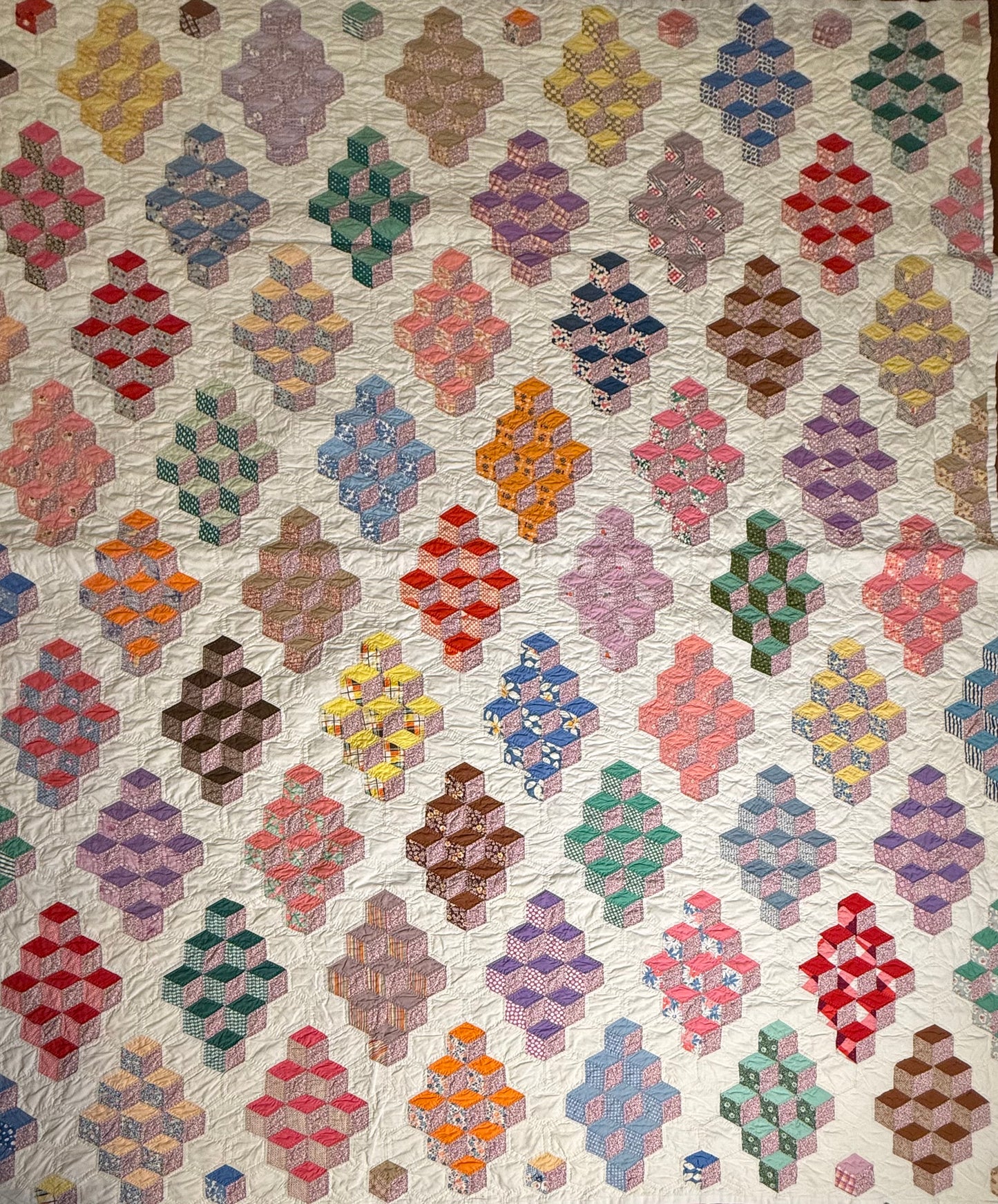 Graphic Tumbling Blocks of Cubes Quilt