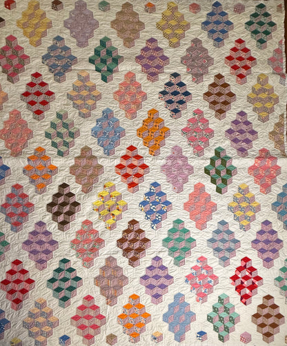 Graphic Tumbling Blocks of Cubes Quilt