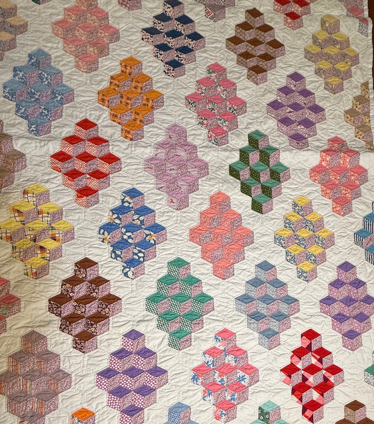 Graphic Tumbling Blocks of Cubes Quilt