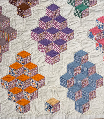 Graphic Tumbling Blocks of Cubes Quilt