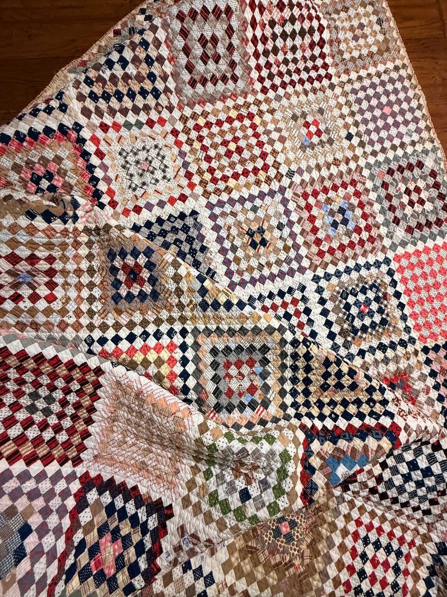 Amazing 9040 plus Blocks, One Patch 3/4 Inch Blocks Patchwork Quilt