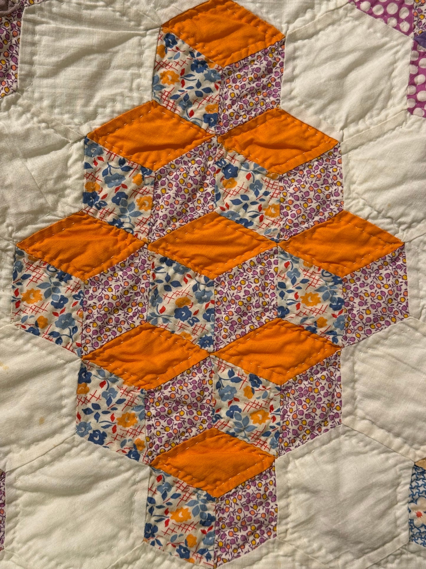 Graphic Tumbling Blocks of Cubes Quilt
