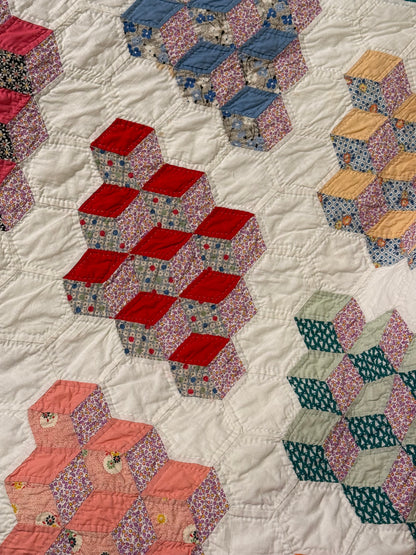 Graphic Tumbling Blocks of Cubes Quilt
