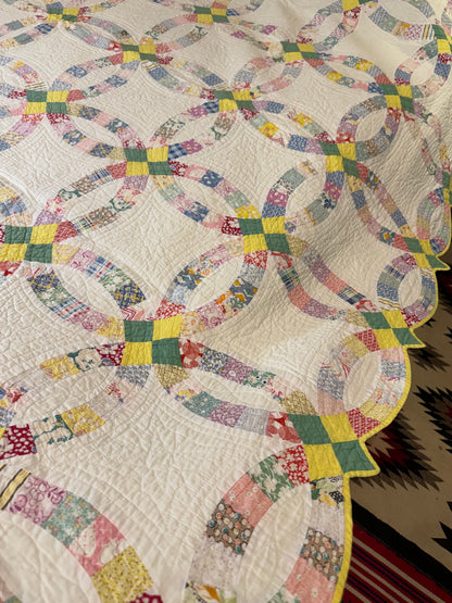 Classic Double Wedding Ring Patchwork Quilt