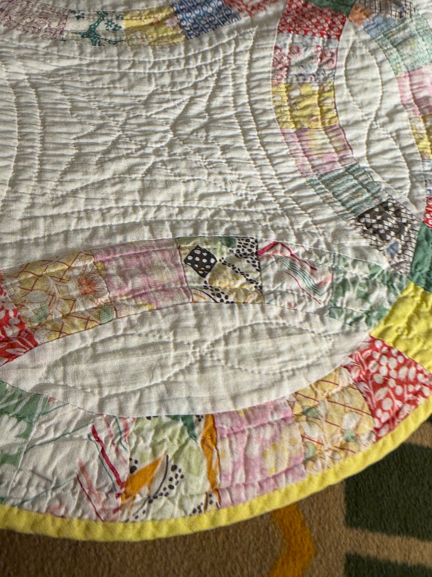 Classic Double Wedding Ring Patchwork Quilt