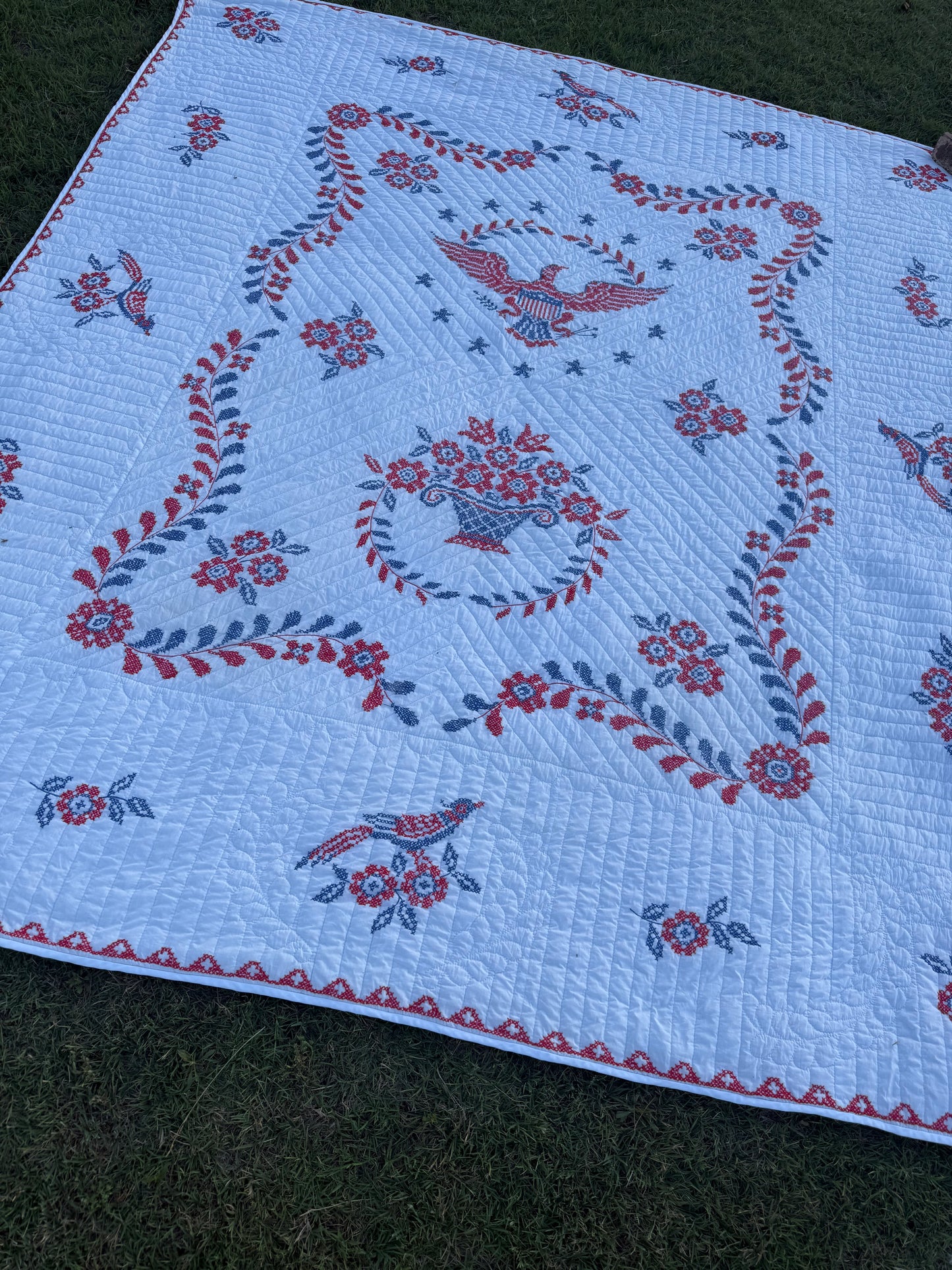 Vintage Americana Eagle Bicentennial Quilt