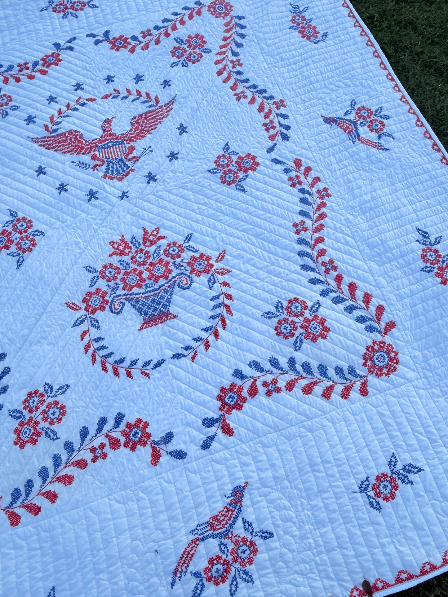 Vintage Americana Eagle Bicentennial Quilt