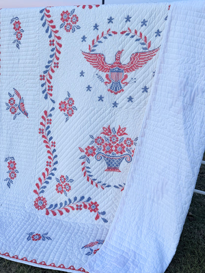Vintage Americana Eagle Bicentennial Quilt