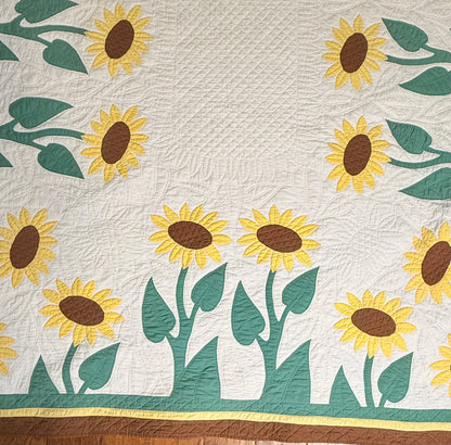 Amazing Sunflower Appliqué Quilt- A Mountain Mist Pattern