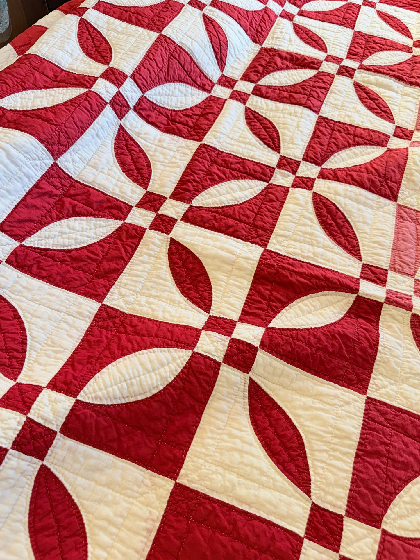 Red and White Rose Dream Quilt