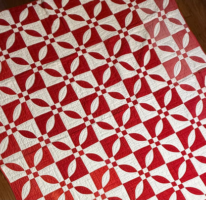 Red and White Rose Dream Quilt