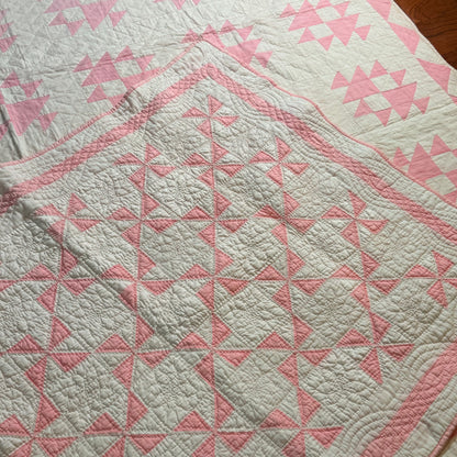 Pinwheels Pinks Crib Quilt