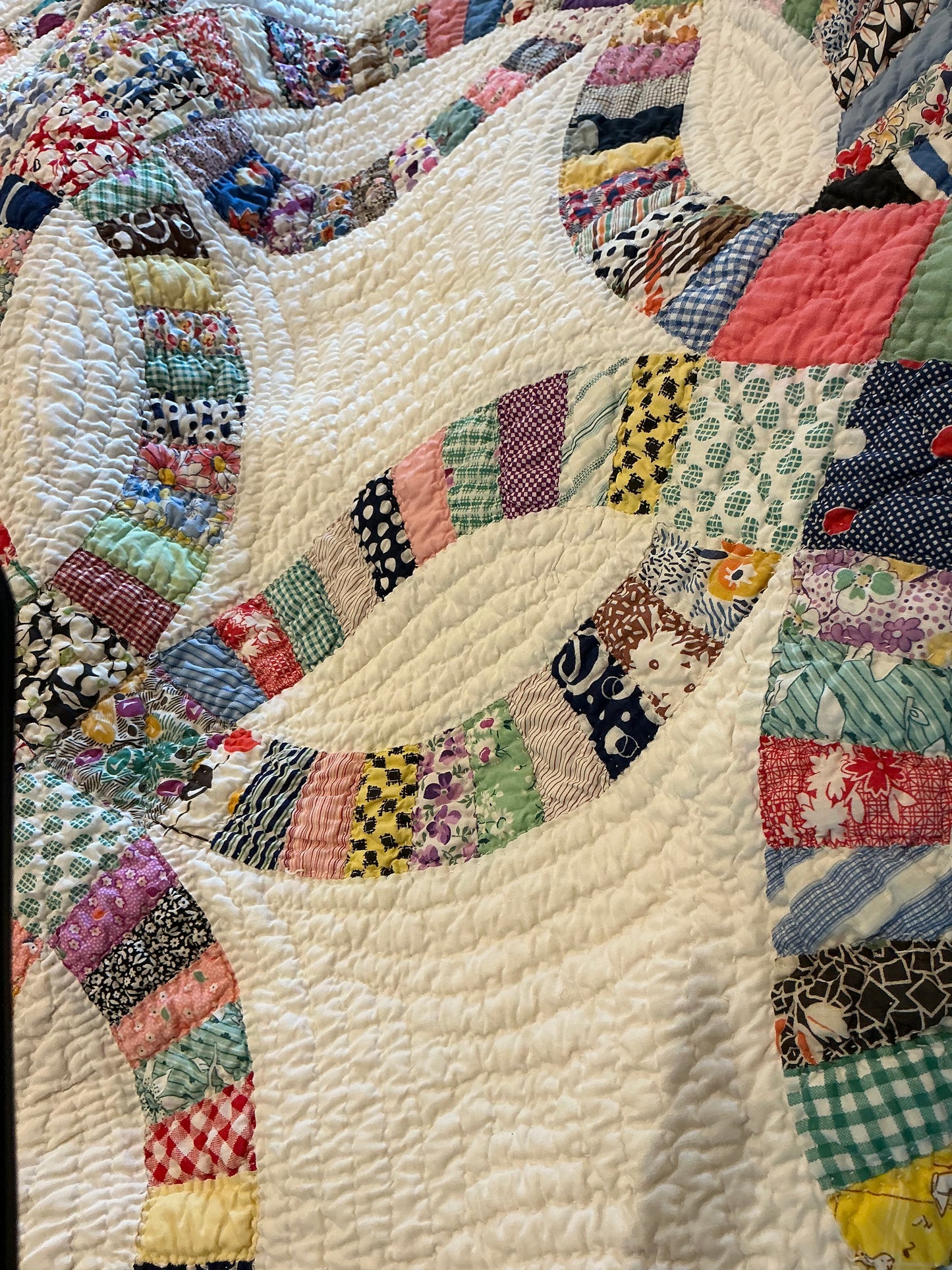 Sweet Double Wedding Ring Quilt